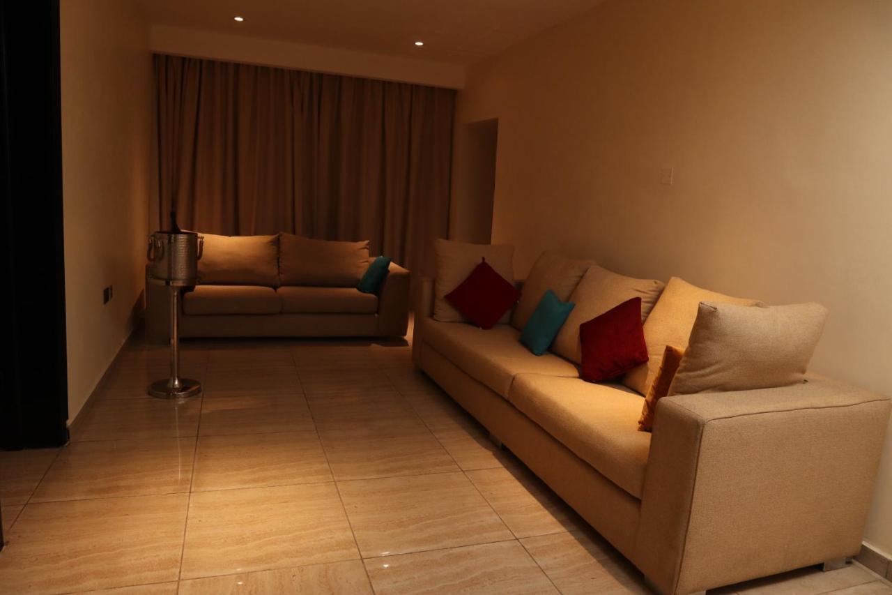 Monty Suites Calabar Dış mekan fotoğraf